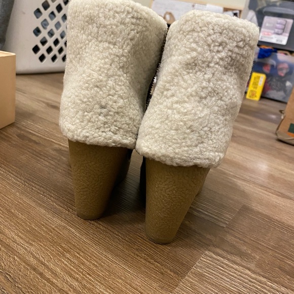 Michael Kors wedge boots - Picture 3 of 7